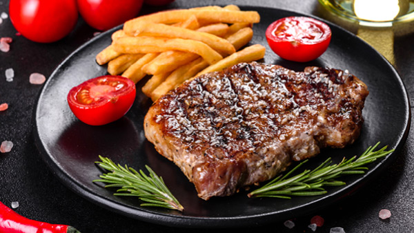 Steak and Fries at RW Bar & Grill